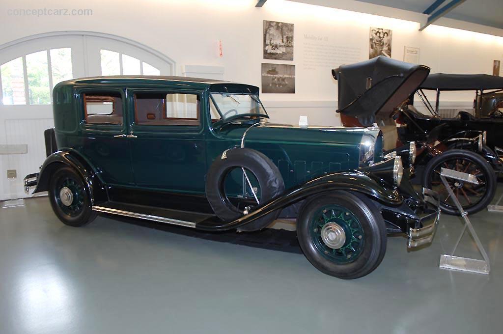 1931 Pierce-Arrow Model 43